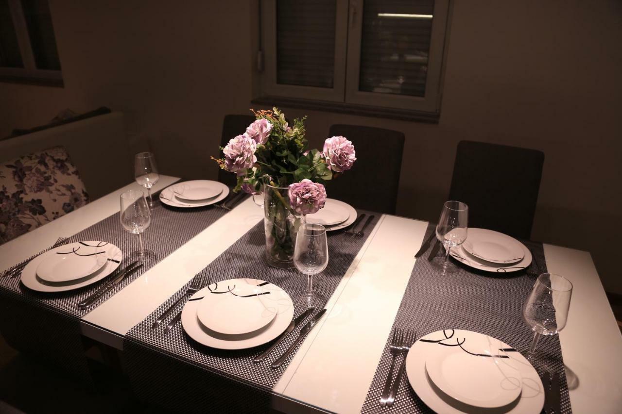 Booking Zadar Villa Franov With Pool, 10 Min From The Old Town Of ザダル エクステリア 写真