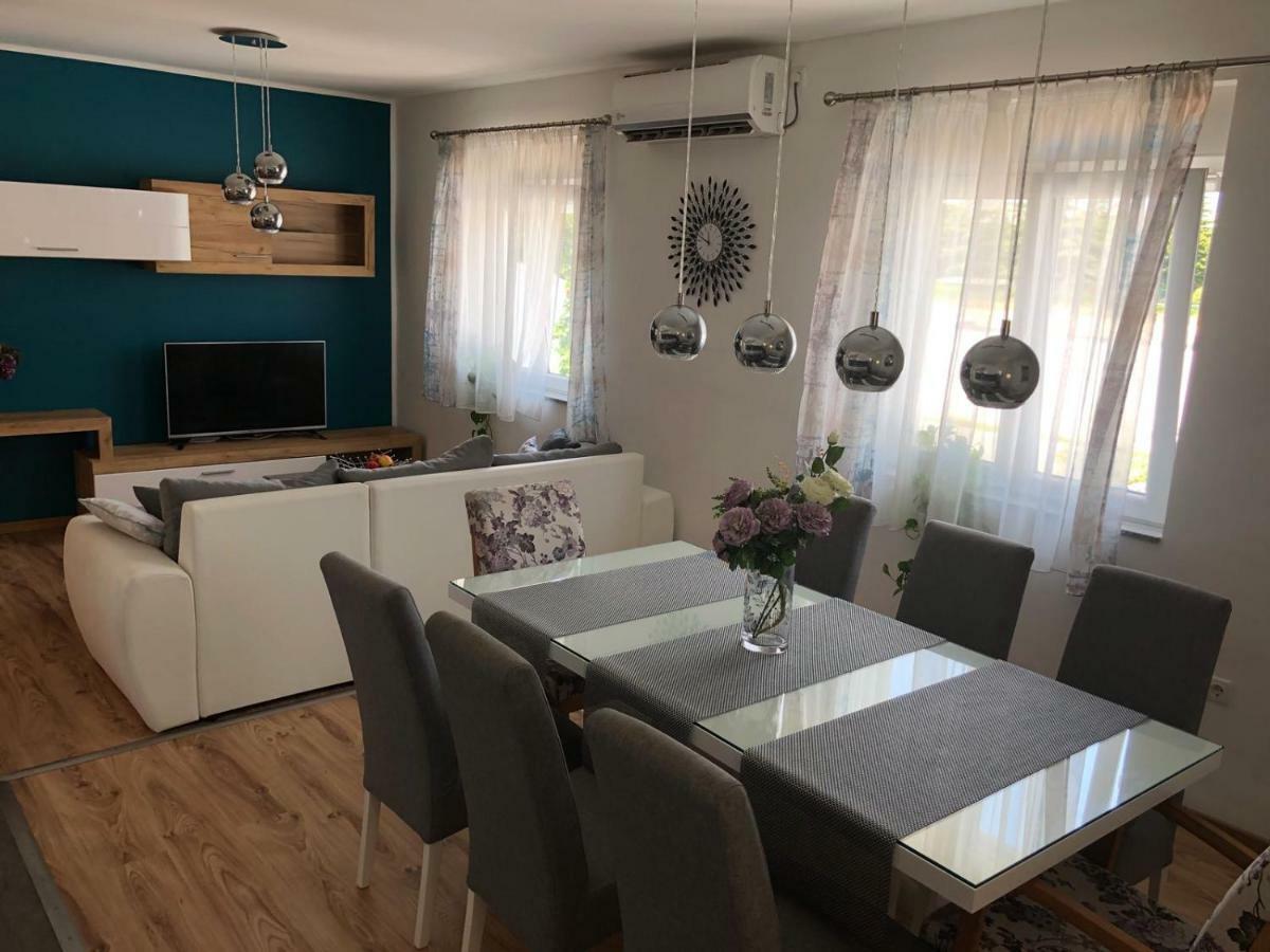Booking Zadar Villa Franov With Pool, 10 Min From The Old Town Of ザダル エクステリア 写真